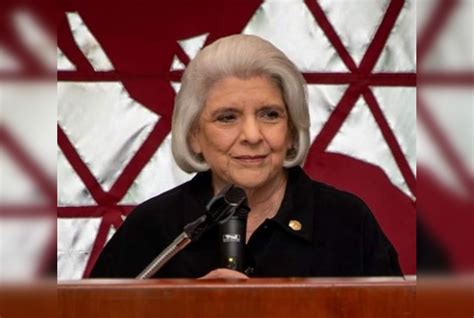 Senator becomes first woman Dean of Texas Senate